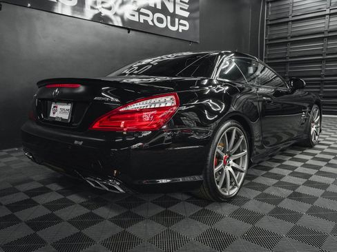 Used 2015 Mercedes-Benz SL 63 AMG image 32