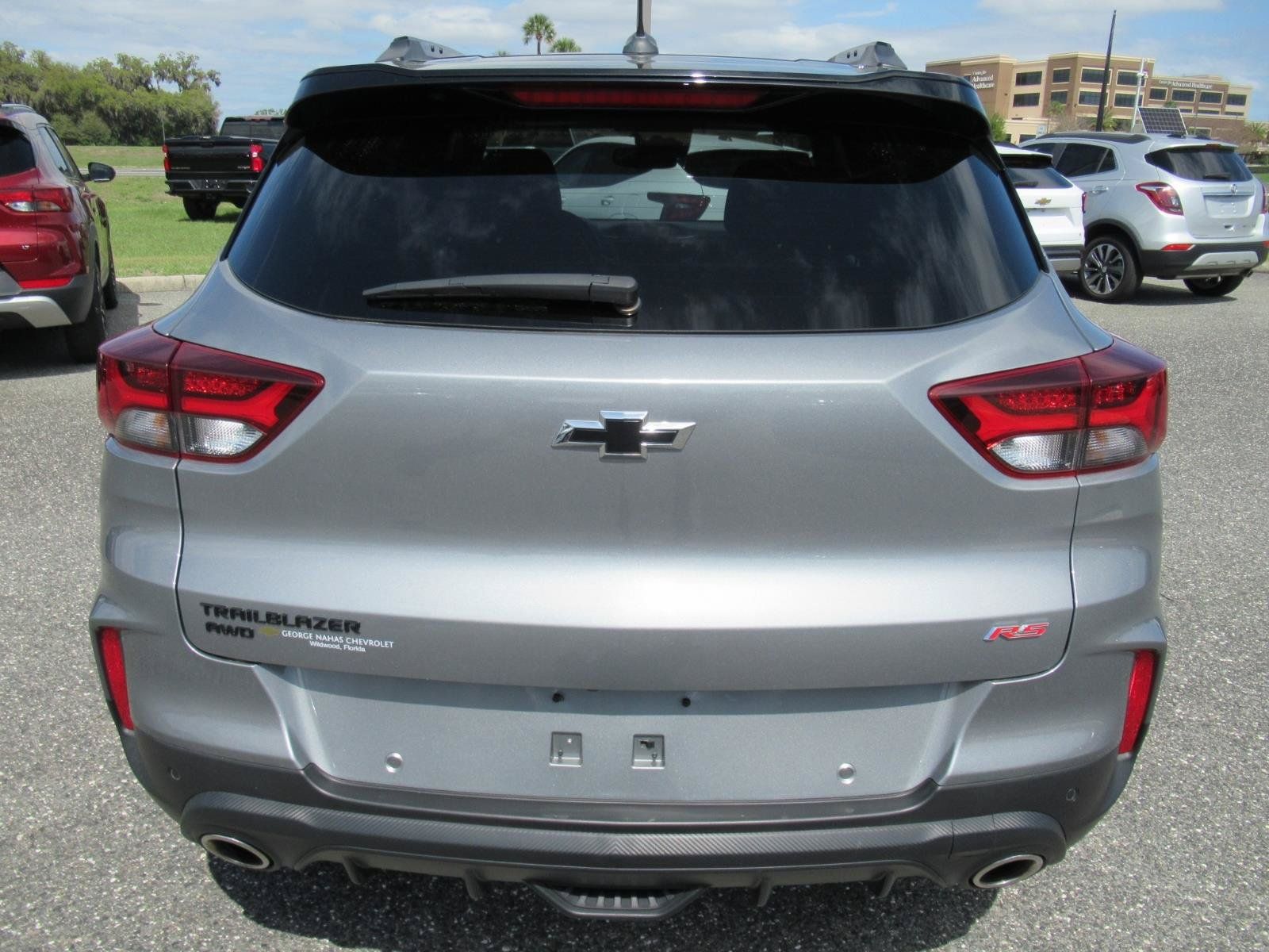 Used 2023 Chevrolet TrailBlazer RS w/ Sun and Liftgate Package AWD/4WD image 6