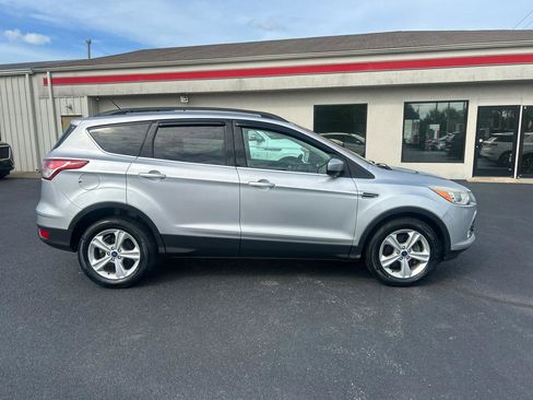 Used 2014 Ford Escape SE w/ Equipment Group 201A FWD image 4