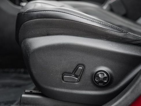 Used 2019 Jeep Cherokee Limited image 38