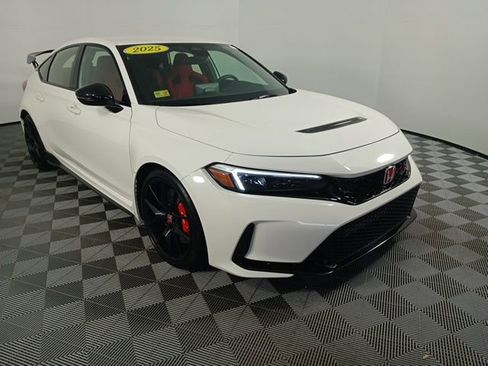Used 2025 Honda Civic Type R image 1