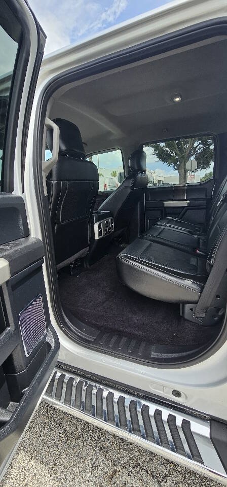 Used 2017 Ford F150 Lariat w/ Equipment Group 502A Luxury AWD/4WD image 12