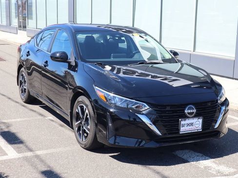Certified 2025 Nissan Sentra SV FWD image 2