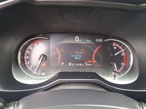 Used 2024 Toyota RAV4 XLE image 21