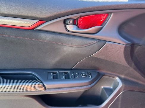 Used 2021 Honda Civic Type R image 9