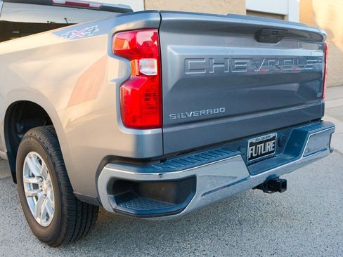 Used 2021 Chevrolet Silverado 1500 LT image 32