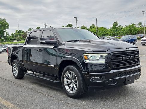 Used 2021 RAM 1500 Laramie AWD/4WD image 1