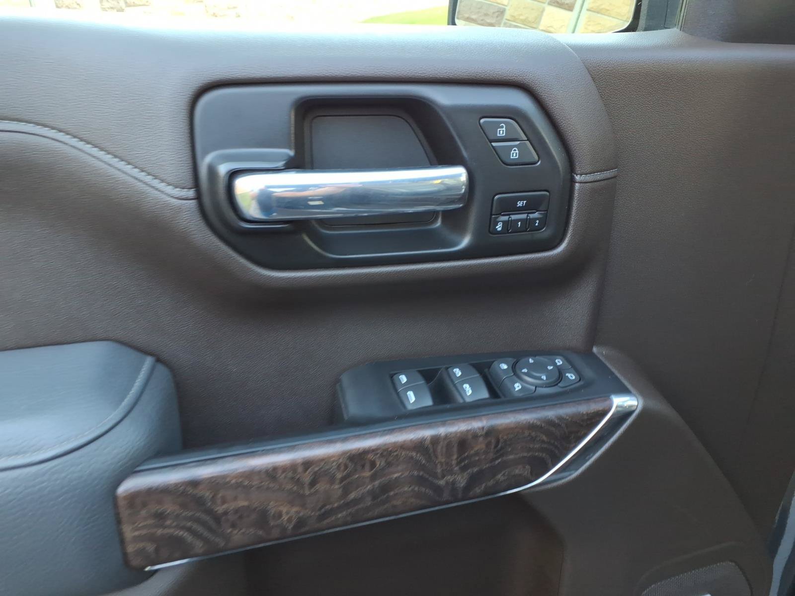 Used 2021 GMC Sierra 1500 Denali w/ Denali Premium Package AWD/4WD image 15
