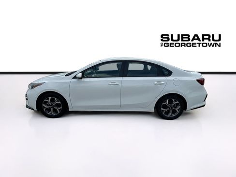 Used 2019 Kia Forte LXS FWD image 4