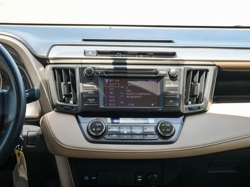 Used 2013 Toyota RAV4 XLE FWD image 13