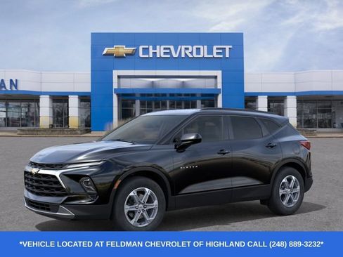 New 2026 Chevrolet Blazer LT w/ Convenience Package FWD image 2