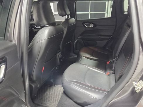Used 2023 Jeep Compass Trailhawk w/ Trailhawk Elite Group AWD/4WD image 6