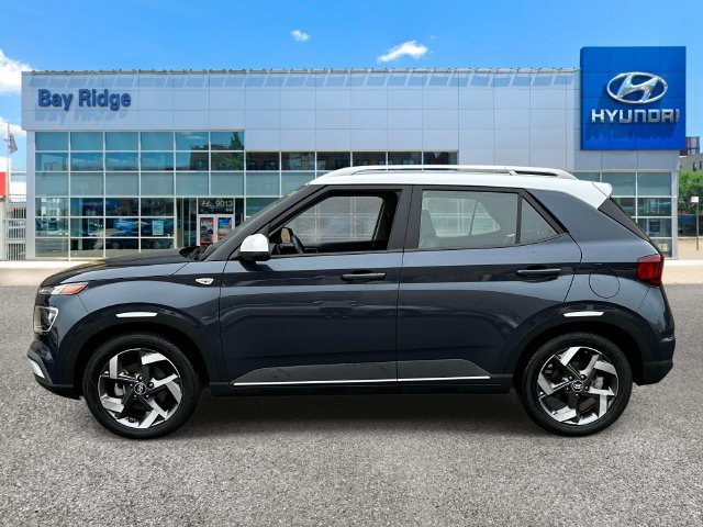 Used 2025 Hyundai Venue Limited FWD image 8
