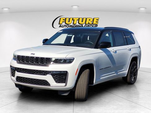 New 2026 Jeep Grand Cherokee L Summit image 2