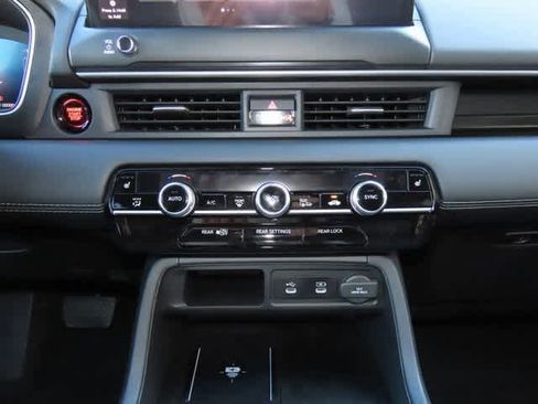 New 2026 Honda Pilot Touring image 25