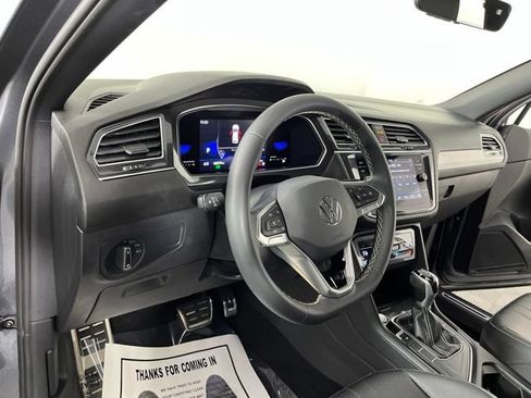Used 2023 Volkswagen Tiguan SE R-Line FWD image 20
