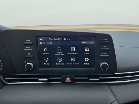 Certified 2024 Hyundai Elantra SE FWD image 16