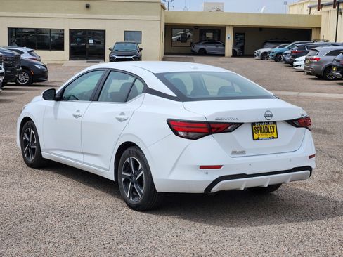 Used 2024 Nissan Sentra SV FWD image 3