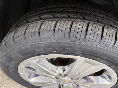 Used 2010 Chevrolet Equinox LTZ image 38