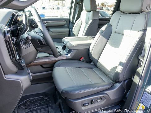 New 2026 Chevrolet Silverado 2500 ZR2 image 10