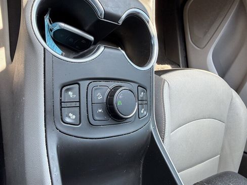 Used 2021 GMC Terrain SLT FWD image 12