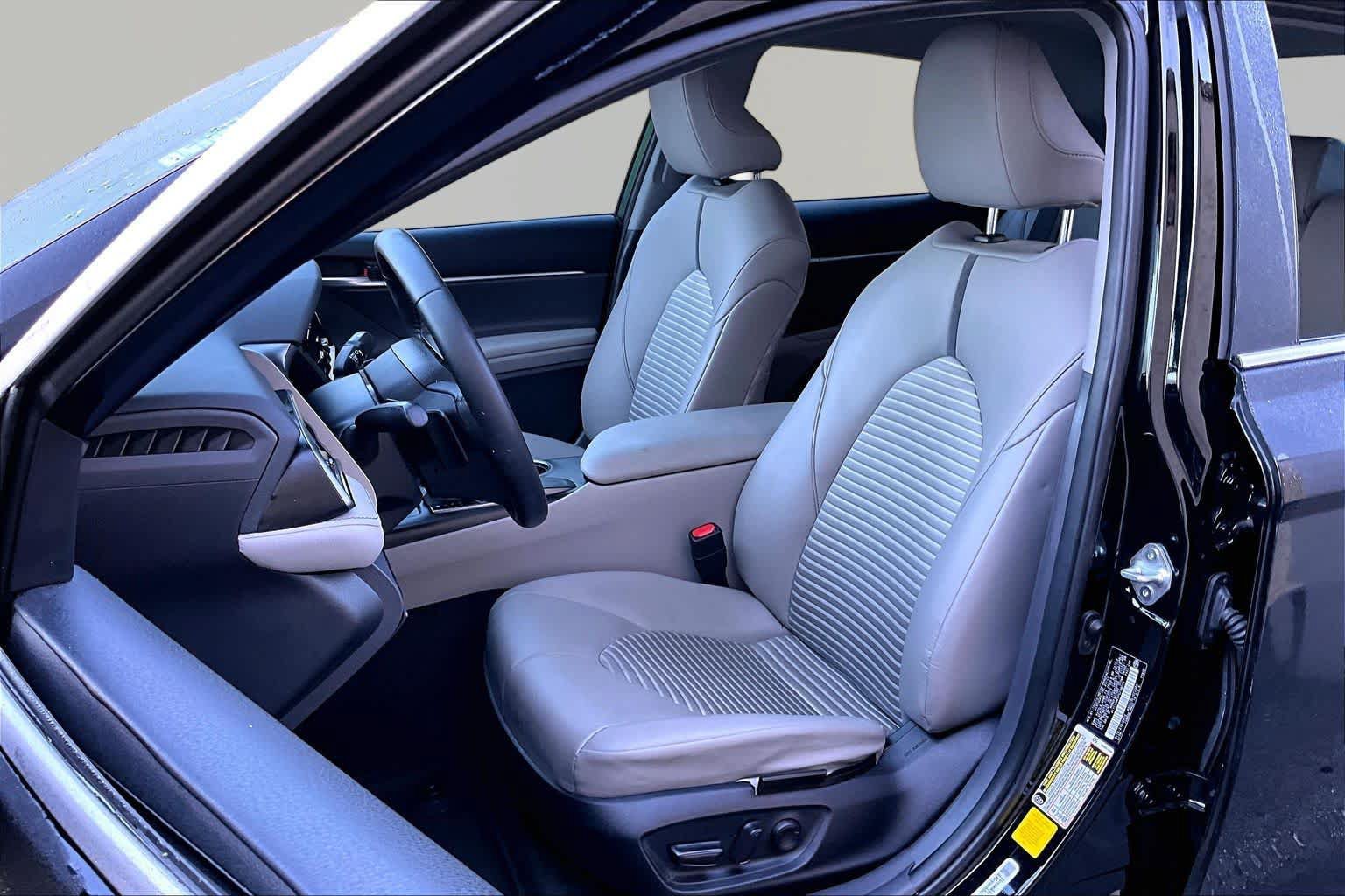 Certified 2023 Toyota Camry SE w/ Convenience Package FWD image 8