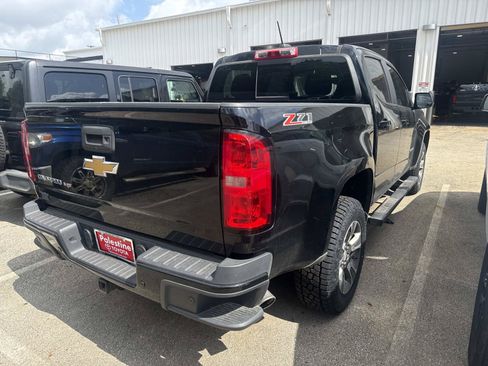 Used 2019 Chevrolet Colorado Z71 AWD/4WD image 4