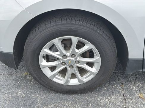 Used 2020 Chevrolet Equinox LT AWD/4WD image 12