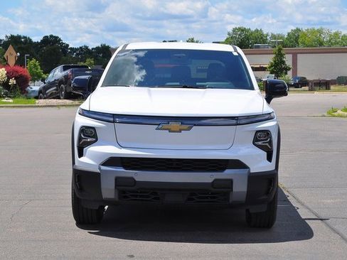 New 2025 Chevrolet Silverado EV LT image 6
