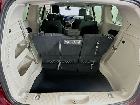 Used 2018 Chrysler Pacifica Touring Plus w/ Tire & Wheel Group image 23