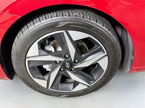 Certified 2023 Hyundai Elantra SEL w/ Convenience Package image 33