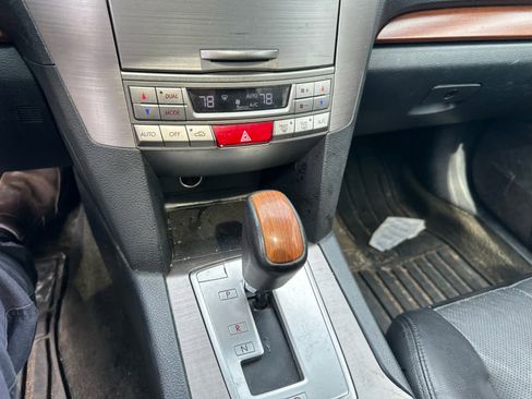 Used 2014 Subaru Outback 2.5i Limited image 11