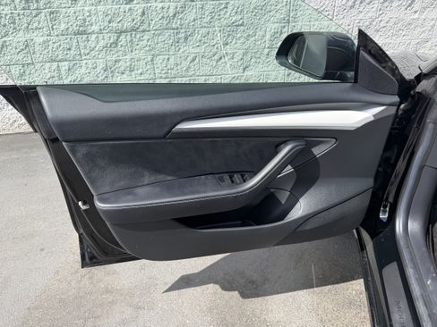 Used 2021 Tesla Model 3 Long Range AWD/4WD image 9