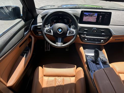 Used 2022 BMW 540i w/ M Sport Package RWD image 15