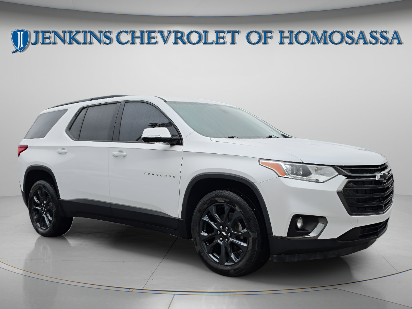 Used 2020 Chevrolet Traverse RS w/ LPO, Floor Liner Package FWD image 2