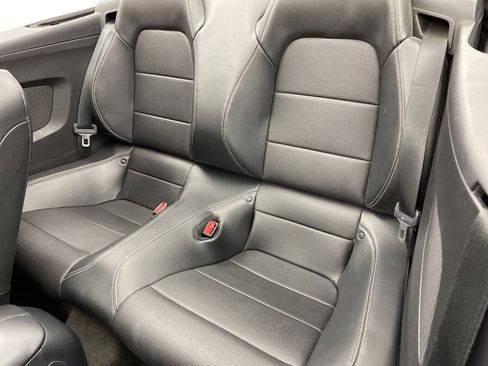 Used 2017 Ford Mustang Premium image 21