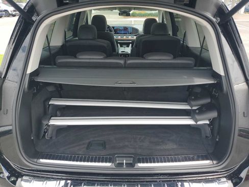 Used 2024 Mercedes-Benz GLS 450 4MATIC image 23