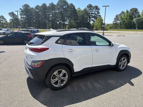 Used 2023 Hyundai Kona SEL w/ Convenience Package image 7