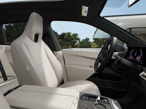New 2025 BMW iX xDrive50 image 9
