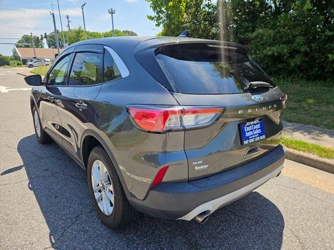 Used 2020 Ford Escape SE AWD/4WD image 4
