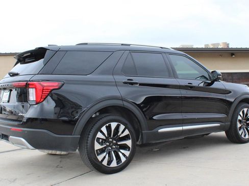 Used 2025 Ford Explorer Platinum w/ LUX Leather Package AWD/4WD image 26
