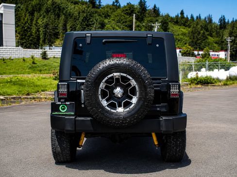 Used 2012 Jeep Wrangler Sport AWD/4WD image 6