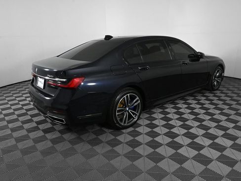 Used 2020 BMW 750i xDrive w/ Executive Package AWD/4WD image 25
