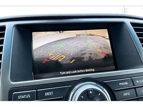 Used 2012 Nissan Armada Platinum image 27