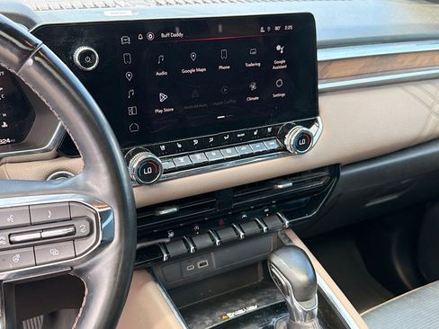 Used 2023 GMC Canyon Denali image 27