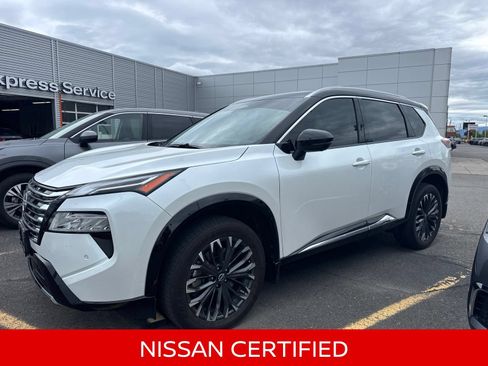 Certified 2025 Nissan Rogue Platinum w/ Tech Package AWD/4WD image 1