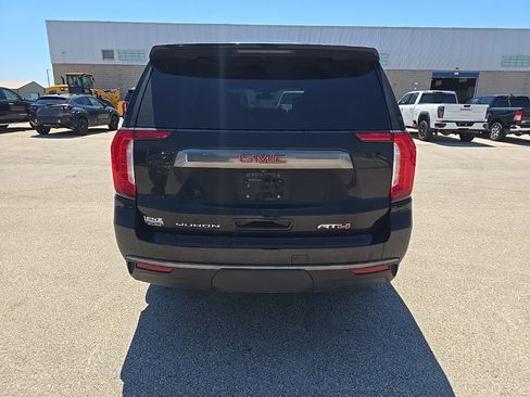 Used 2021 GMC Yukon AT4 w/ Rear Media and Nav Package AWD/4WD image 5