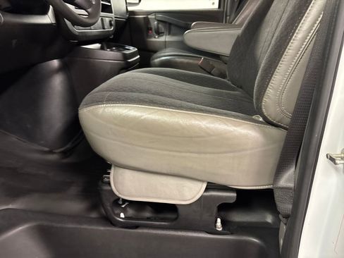 Used 2024 Chevrolet Express 2500 w/ Driver Convenience Package image 31