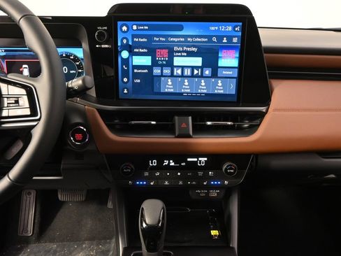 New 2026 Subaru Outback Touring XT AWD/4WD image 26