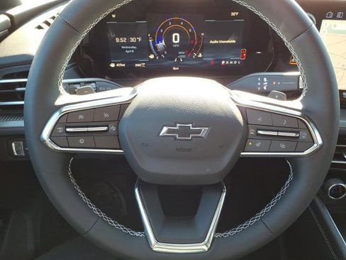 New 2026 Chevrolet Traverse LT w/ Midnight/Sport Edition AWD/4WD image 17